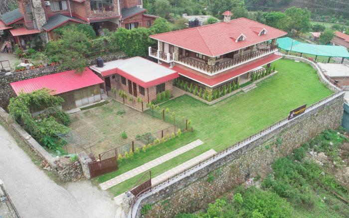 Ghughuti Ku Baasa - Home Stay 