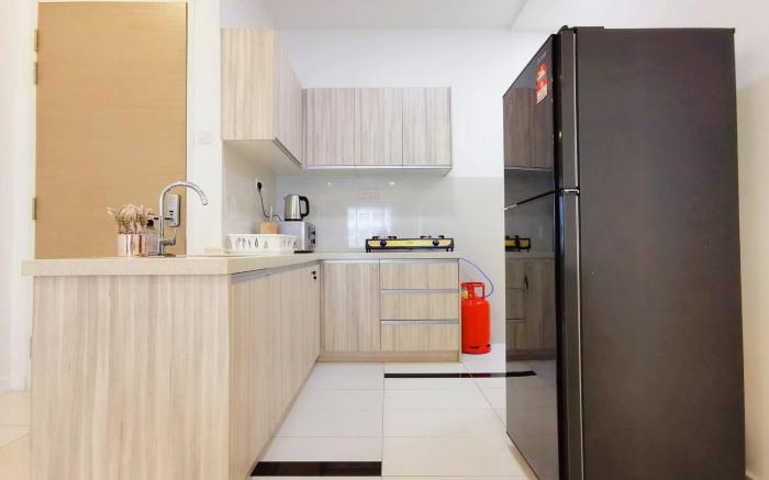 Puchong 6-10 pax IOI Mall Sky.Pod Cozy Apartment