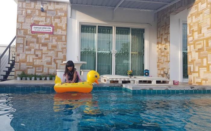 Boonnada Pool Villa Huahin ( 3BR, 1European Kit.)