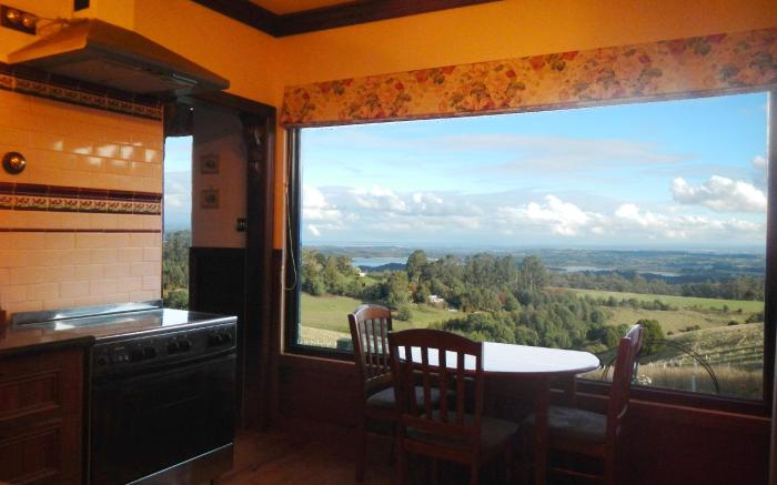 A Cottage with a View at Tudor Ridge