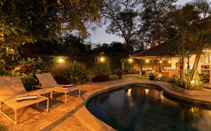 Villa Miracle Sanur - 200 metres to Beach
