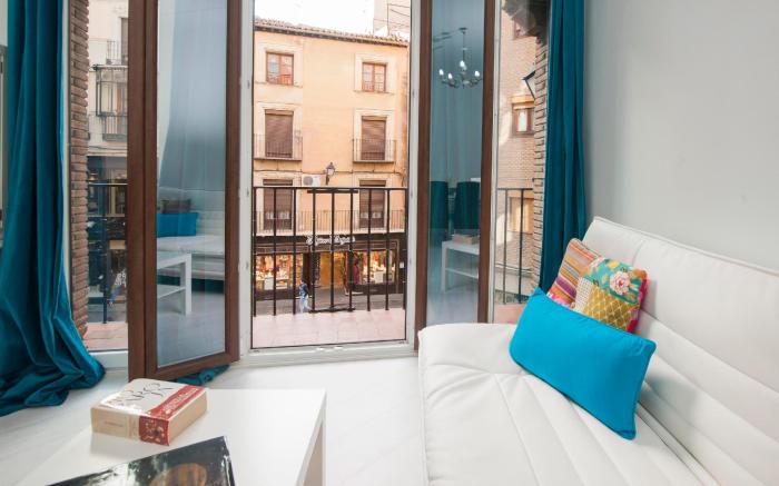 CASON DEL CORPUS  , Apartamento Deluxe  1, Go native Toledo, 10 PLAZAS