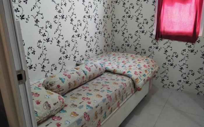 Unit Keluarga 2BR Mewah Apartemen Green Pramuka