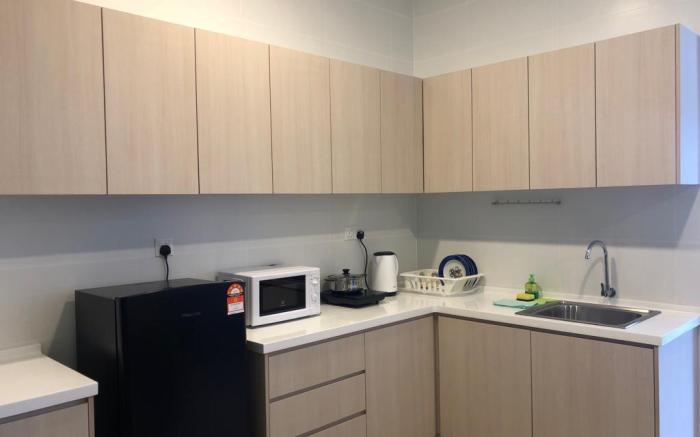 RESTstop, a comfortable stay @Midhill 5Pax Studio