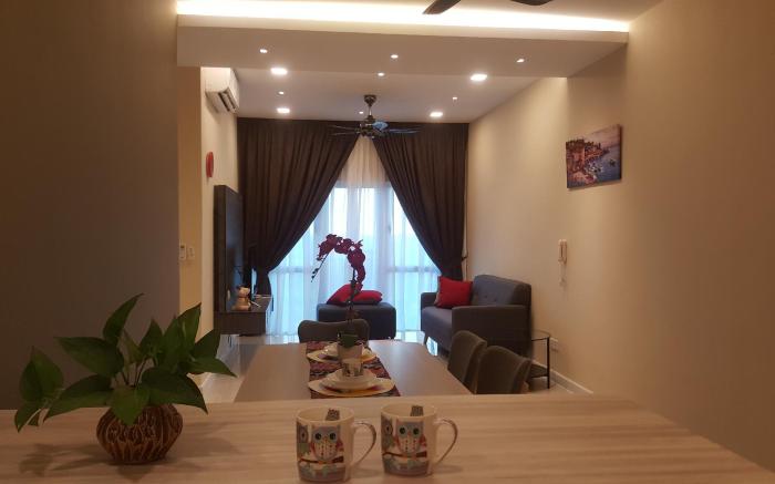 Southville Stay 2 @ Savanna Executive Suite