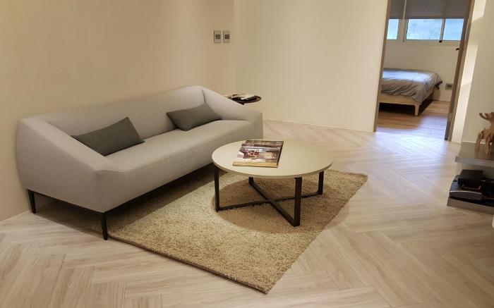 Three Bedrooms + 3 Bathrooms near Taipei 101 & MRT