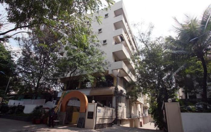 Modish 1 BHK for 3, 650 m from Koregaon Park/33990