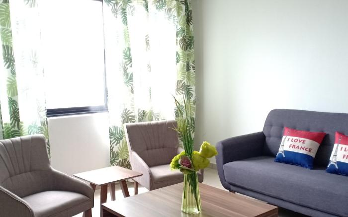 Homestay 6 to 9 pax Kota Damansara