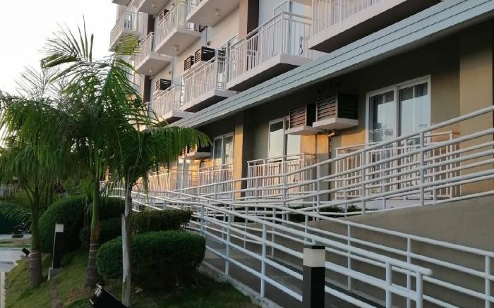 CONDO NEAR MACTAN INTERNATIONAL AIRPORT 