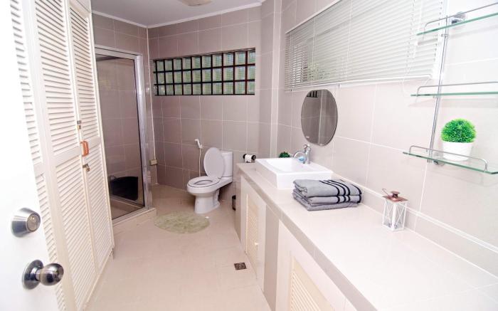 Tagaytay Canyon Woods Brick House