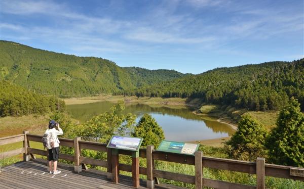 宜蘭旅遊｜深度太平山~翠峰湖觀景台．見晴步道．村却一泊二食2日｜大人囝仔