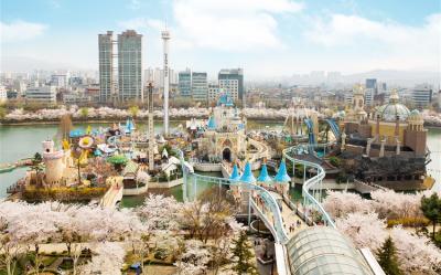 首爾旅遊｜未來藝術感東大門設計廣場.室內最大樂天樂園.韓國最高樂天世界塔.穿韓服遊北村韓屋村(兩站購物)五日