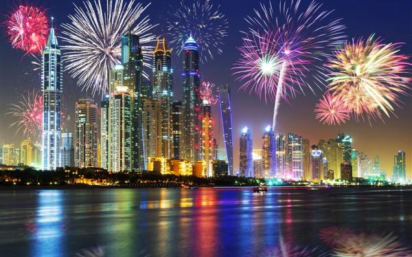 迎接2026》杜拜跨年7日│哈里發塔絢麗煙火、跨年奢華晚宴、地球村、七星級&八星級雙飯店豪華餐