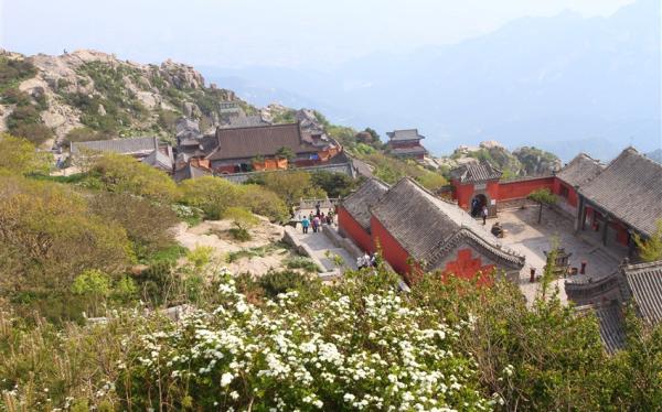 玩樂山東|五嶽泰山、曲阜孔廟、明水古城、青島自由行8日|2人成行、送eSIM上網│高雄出發