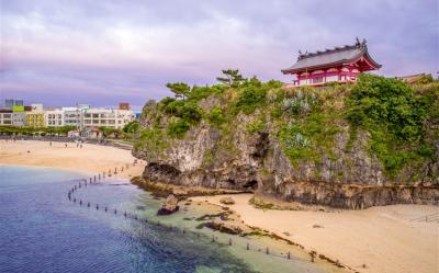 客製｜沖繩冬季限定賞鯨.保證入住四星希爾頓.海景溫泉.小希臘瀨長島.美麗海迷你小團四日【天天出發.專屬包車】※不含機票