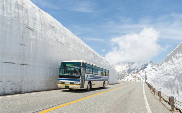 限量深度北陸～立山黑部雪牆ｘ微醺清酒列車ｘ黑部峽谷小火車｜三晚溫泉～金太郎溫泉.上高地輕健行.兼六園.合掌村五日｜不進店