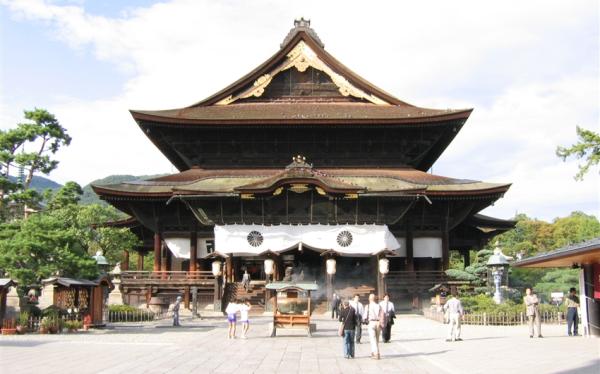 客製｜探訪古今善光寺.姨捨梯田.戶隱神社.迷你小團五日【專屬包車】天天出發※不含機票