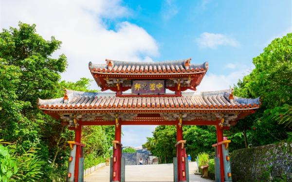 升級版＊A級渡假飯店一晚＊沖繩古宇利～跨海大橋登上古宇利．登上展望塔．琉球文化．悠閒美國村．暢遊海博館陽光四日