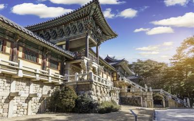 釜山安東旅遊｜三世界遺產安東河回村.屏山書院.佛國寺.周王山.八公山纜車.海雲台膠囊列車.海景咖啡五日(彩妝)