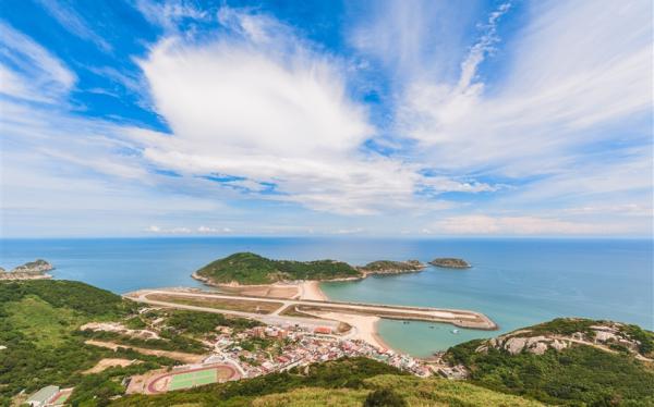 馬祖旅遊｜歲末促銷｜馬祖南北竿．北海坑道.媽祖巨神像.芹壁聚落３日(升等一晚入住芹壁民宿)