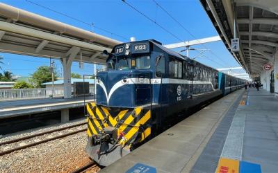 台東鐵道旅遊｜台鐵一人成行｜EMU3000新自強號x藍皮解憂號觀光列車(台東→枋寮).台東悠閒自由二日｜台中出發