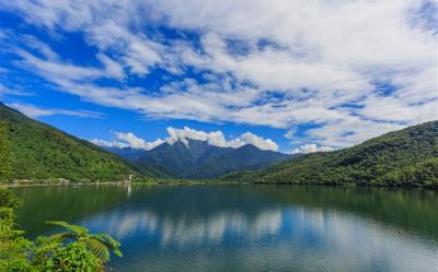 花蓮旅遊．火車來回│池南森林、七星潭月牙灣、雲山水夢幻湖、新自強號來回二日｜高雄出發