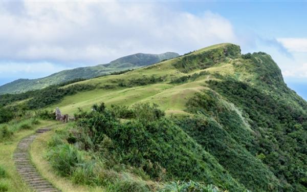 宜蘭旅遊｜好享住奢華.最高折3百｜桃源谷大草原X360°山海環景.村却溫泉酒店＆升等星隅客房二日｜台中出發