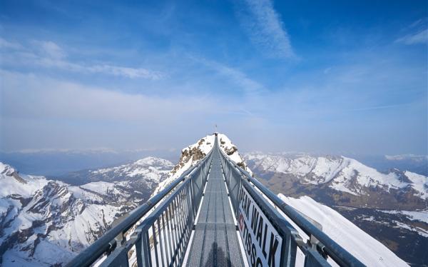 德瑞秘境14日(冬)│雪峰湖光‧森影仙蹤‧六晚五星