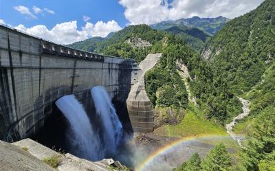 【經典北陸旅遊】立山黑部避暑～雙百選溫泉.名古屋萬怡｜黑部峽谷小火車.上高地健行.合掌村.兼六園.高山古街五日｜四晚保住