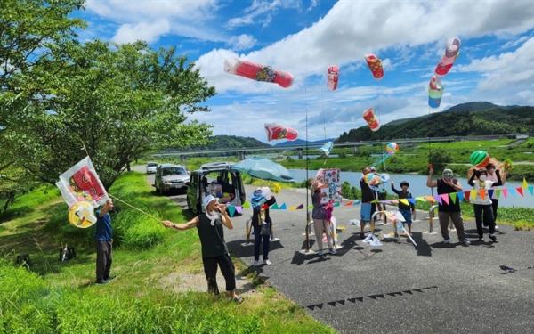 優惠選｜四國雙鐵道5日｜春櫻爛漫賞．時代黎明物語．懷舊藍吉野川．在地美食大探索｜高松進出雙溫泉