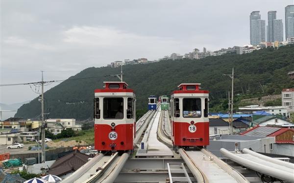 冬遊釜山｜季節限定採果樂.滑雪體驗.天空膠囊列車.樂天探索樂園.韓式汗蒸幕體驗(一站購物彩妝)五日