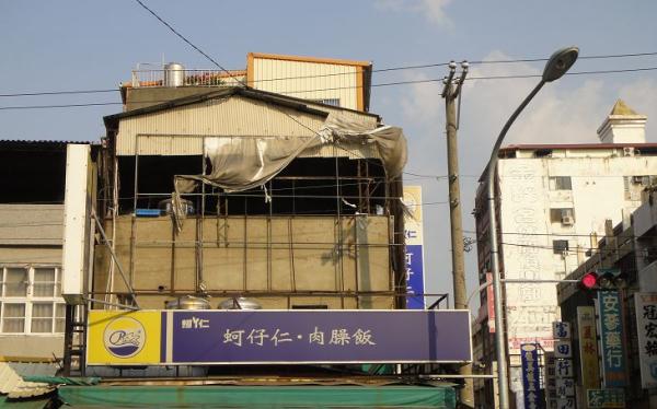 蚵ㄚ仁-店面