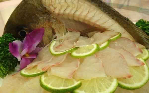生魚片