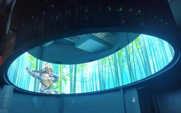 360&deg;環形LED大屏幕劇場