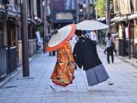 寒假折2,000｜京阪神奈.六甲山戲雪.環球影城.奈良梅花鹿.金閣寺.和服體驗五日｜一晚五星