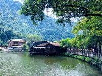 南投｜秋賞｜日月潭遊湖賞美景.山頂玻璃屋私房菜.日式庭園－鳥居食堂.車埕老街.楓樺台一渡假村二日｜高雄台南