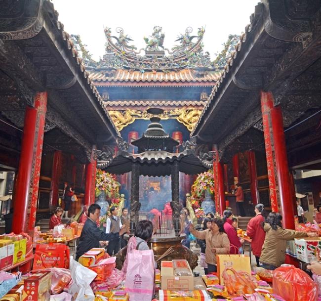 第二天│大甲媽祖遶境.西螺大橋.景觀足浴下午茶2日│瘋媽祖