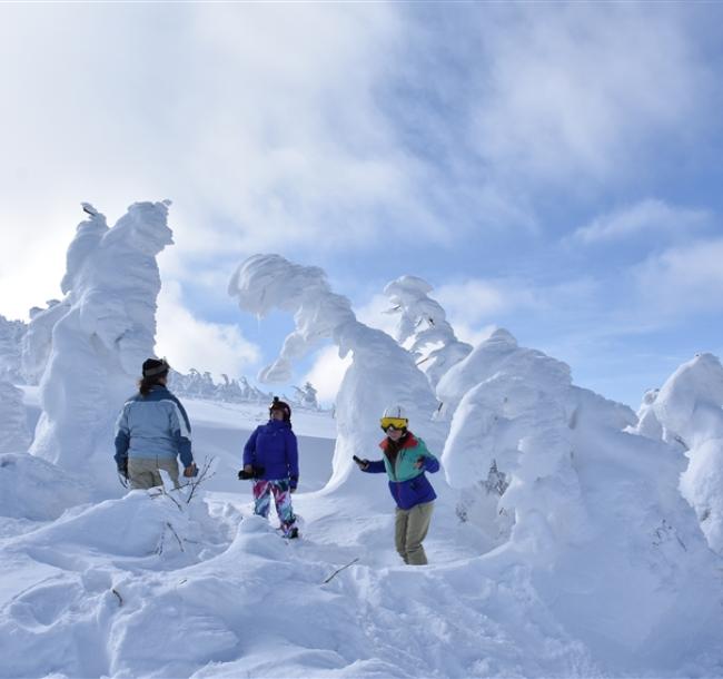 ITF旅展優惠~東北旅遊|藏王樹冰雪怪車.銀山溫泉街.會津若松城.合掌村.熊野大社.仙台牛舌餐.溫泉五日