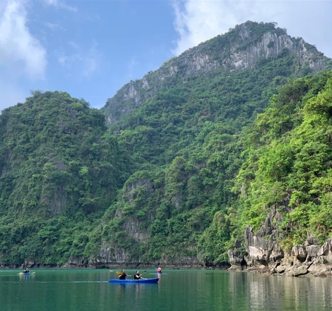 越南旅遊｜【潮時尚先鋒號】下龍灣海上VILLA、陸龍灣長安小舟遊船、國賓夜間派對、無購物五星五日(含簽)