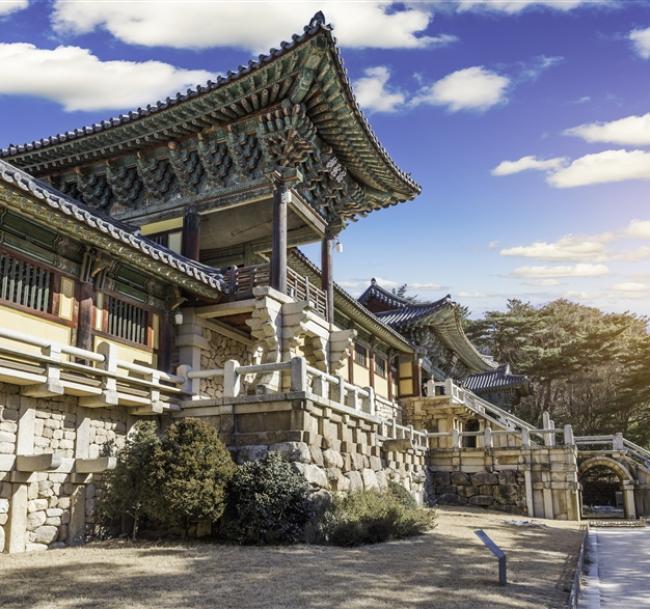 釜山安東旅遊｜三世界遺產安東河回村.屏山書院.佛國寺.周王山.八公山纜車.海雲台膠囊列車.海景咖啡五日(彩妝)