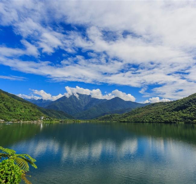 花蓮旅遊．火車來回│池南森林、七星潭月牙灣、雲山水夢幻湖、新自強號來回二日｜高雄出發