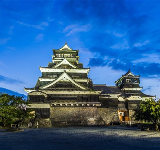 限定九州旅遊｜無自理餐|三大名城熊本城.萌熊電鐵.企鵝水族館.長崎觀景斜坡車五日｜保住一晚五星