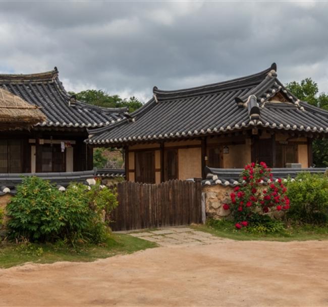 釜山慶州旅遊｜全程無購物.世界文化遺產.傳統韓屋住宿.海雲台濱海列車.穿韓服遊甘川洞.澎湃長腳蟹宴五日