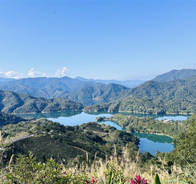 宜蘭旅遊｜最高折3百｜淡蘭吊橋.石碇千島湖.新寮瀑布.村却溫泉酒店＆升等星隅客房二日｜台中出發