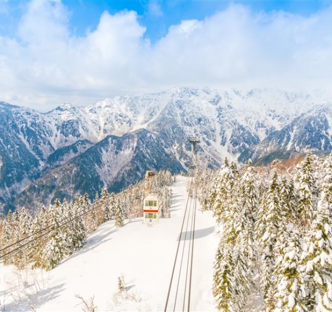 寒假折2,000｜冬季北陸~雪國合掌村.百選金太郎.冰瀑鐘乳石洞.新穗高纜車.兼六園.飛驒牛.鰻魚三吃饗宴五日｜三晚溫泉