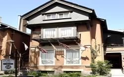 Victoria's Mansion Guest House
