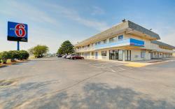 Motel 6 Wichita, KS
