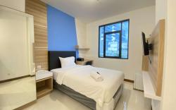 Simply Studio Room Semi Apartment at The Lodge Paskal near BINUS University By Travelio