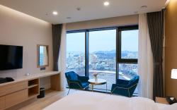 CS Hotel