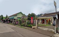 OYO 90454 Adinda Homestay Cibodas Lembang
